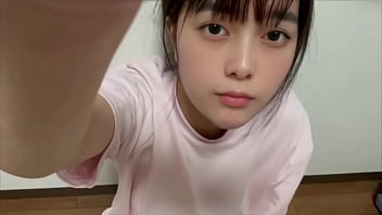 大学のサークルで男子水泳部のおちんちんのもっこりを見てしまい、そこからずっとムラムラしていたので家でオナニーしてしまいました...