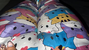 me encanta follarme el co&ntilde_o antes de irme a la universidad