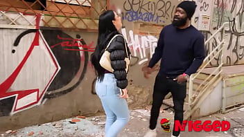 She'_s looking for a homeless guy to fuck. Roma Amor, Nigged'_s naughtiest and most daring girl