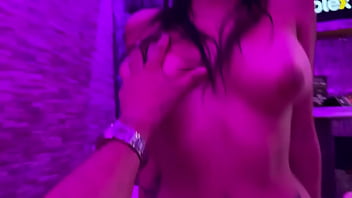 Noah Pells se Folla a Chilena de Enormes Tetas