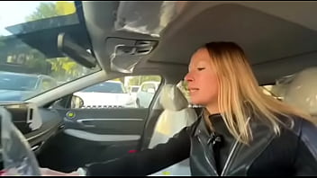 Лисичка в юбочке)))