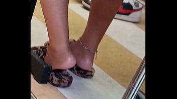 Ebony teen lightskin soles candid