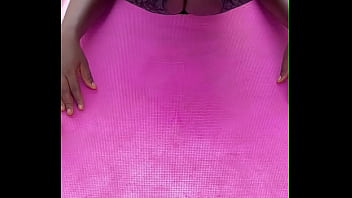 Morning workout with a wet pussy flash