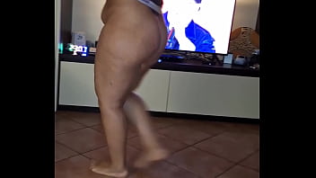 Teresa jones prende un'_altro carico di sperma in faccia