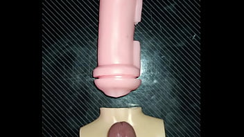 Trio Kissy y Dolly: me lo mama y termina en tits fuck!