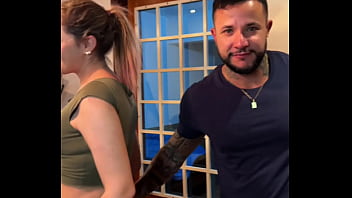 Marido corno assiste amigo fuder sua esposa