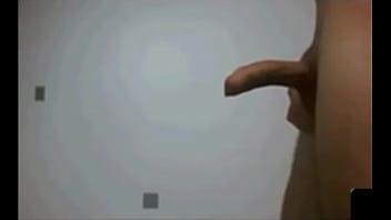 Hetero punhetando na cam achando que tc com mina