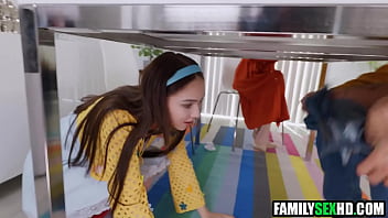 Stepbro dared her to suck his cock