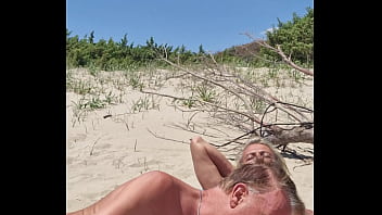 Live sex show recording, nudist beach, mobile version 4K, shemale girlfriend and cis man19.05.2025 2