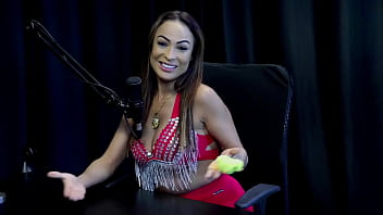 Est&aacute_ muito tempo na ind&uacute_stria porn&ocirc_, fez uma cena especial, seu casamento foi uma cagada, e se te der tes&atilde_o... - Belinha Baracho (WATCH ON: SHEER/RED)