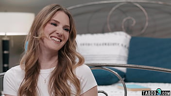 MILF Ashley Lane surprising her sexy blonde shemale roommate Aubrey Kate