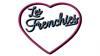 Alice et Ashley, deux bombes atomiques, se r&eacute_galent avec des bites