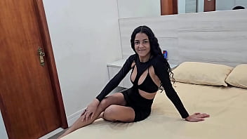 A novinha Talitinha deixou Jr Doidera botar no cu a vontade na sua primeira vez no canal