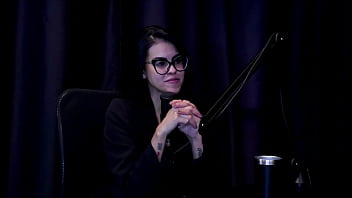 Conheceu a Santa Caliente, teve que aprender as posi&ccedil_&otilde_es de atores, os problemas que teve com a fam&iacute_lia, ficou decepcionado, e o fetiche com trans... - Tiago Oliveira (WATCH ON: SHEER/RED)