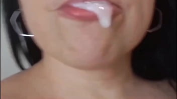 Fui surpreendido com com gravaç_ã_o de duas mulheres decolando o velcro ao lado da piscina de casa! ví_deo completo no RED