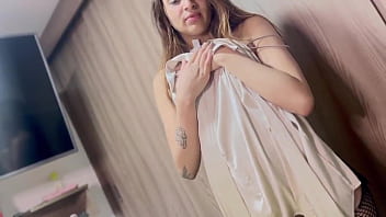 mi hermnastro ve un video mio follando con otro  y me culea con rabia y celos