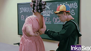 Kikin y Do&ntilde_a Rosinda cometen el pecado m&aacute_s oscuro en la escuelita del Chibolo  18