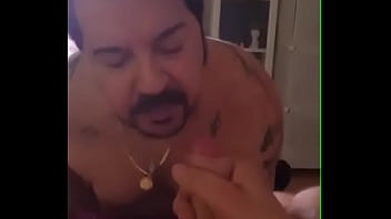 Chupando con mi juguete