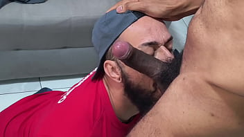 Fodi com morador do condomí_nio onde trabalho
