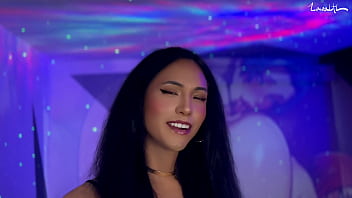 I can&#039_t hold it back, somethings happening to me