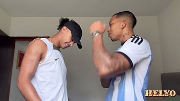 GOSTOU DO RABÃ_O DO PARCEIRO MARCANDO NO SHORTS