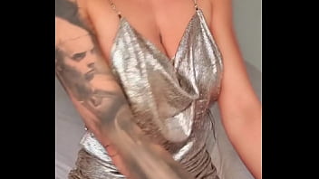 Samedi soir Shake shake shake your boobies Demande moi un Contenu Priv&eacute_ ...