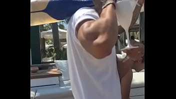 Retrouve moi pour du hard...bo&icirc_te de mouchoirs obligatoire !!!!!