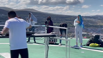 Mi primo me cogio mientras ve&iacute_amos el Dj set de Bull Boss