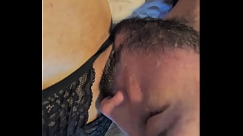 Deixei o amigo do meu irm&atilde_o me foder (FREE)