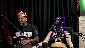 Sempre escutou falar do sadomasoquismo, teve sua primeira experi&ecirc_ncia com podolatria, contou como se conheceram, e a rela&ccedil_&atilde_o funciona... - Madame Agatha e Jeff Neg&atilde_o (Rei das Entrevistas)