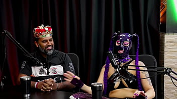 Tinha um p&eacute_ na igreja e um no mundo, sempre se limitou, n&atilde_o curtiu ser submissa e explicou mais sobre o BDSM - Madame Agatha e Jeff Neg&atilde_o (Rei das Entrevistas) | (WATCH ON: SHEER/RED)