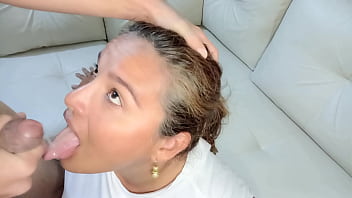 Dame Toda esa leche: 1,2,3 acabadas sobre el co&ntilde_o de Gina Halime