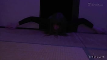 A Curiosa e o Casar&atilde_o Assombrado (Legendado) June Lovejoy