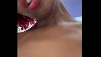 Muchas leche para ti papi ven y t&oacute_matelo