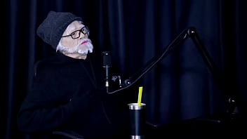 VEJA A ENTREVISTA SAFADA E CHEIA DE PUTARIA COM A FLOR DE DAMIANA COM VOV&Ocirc_ MOAI NO PORN CAST BRAZIL - PARTE 5 (WATCH ON: SHEER/RED)