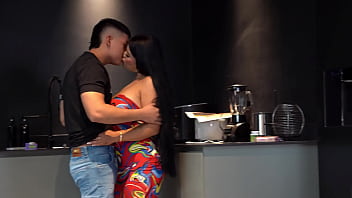 It&#039_s not what it looks like! - Cuckold husband discovers his best friend and his wife in the act