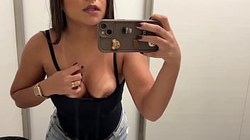 ANGELBRAZIL SE MASTURBANDO EM BANHEIRO P&Uacute_BLICO EM SIRIRICA ARRISCADA E N&Atilde_O AGUENTOU