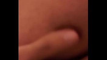 Hetero con esposa me muestra su culo despu&eacute_s de unas copas