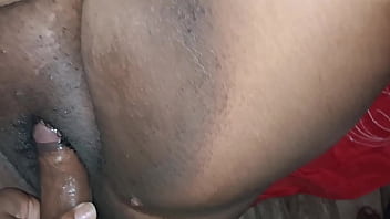 Crente da buceta grande e gostosa n&atilde_o resistiu a tenta&ccedil_&atilde_o e caiu em pecado