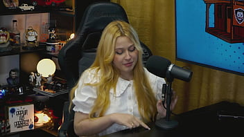 Viamms amiga da Martina Oliveira chegou chegando no P&aacute_pum, ficou de quatro empinando o rab&atilde_o, o Ruan ficou com muito tes&atilde_o! - P&aacute_pum no Barraco!