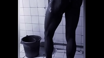 Wetjuicypussy1 let me show you how to monitiz your xvidoe account and start working $1000 every week