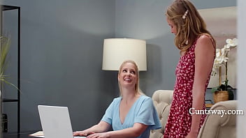 Oysters Got Nothing Over Stepmoms Pussy - Charlotte Stokely, Khloe Kingsley