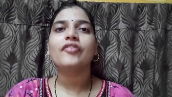 Shreya bhabhi dance in bra