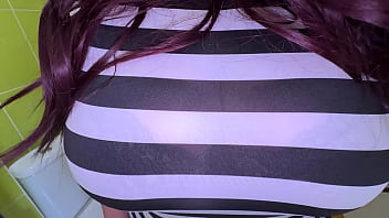 Stepmom took offense at her stepson and went to the bathroom, but he asked for forgiveness