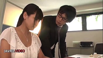 Kinky JAV Busty Japanese Goes Down On A Juicy Dick For Pleasure