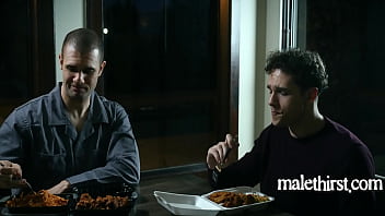 Handy Man Seduces Twink Stuck Up On His Ex | MaleThirst