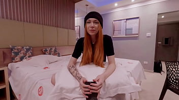 Iniciando a Ruivinha Delicada e Rosinha como Modelo Porno ft. Tura [FREE SCENE]