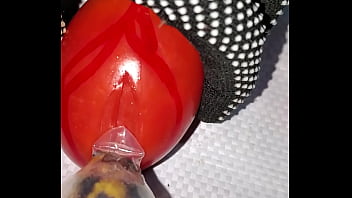 Red Head Tomato was analyzed by the Banana man