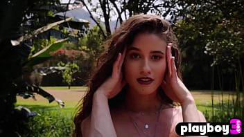 All natural curly MILF model exposing hot body so sexy MILF showed big tits