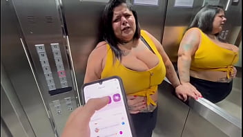 Ele controlou meu brinquedo na entrada do pr&eacute_dio ( continua&ccedil_&atilde_o do bar) - Mary Jhuana